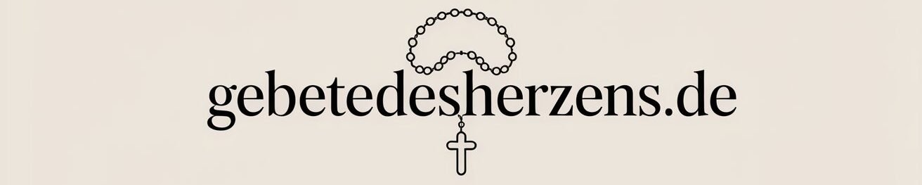 Bild des Logos der Webseite mit dem Titel in einer einfachen schwarzen Typografie, ein Rosenkranz mit einem Kreuz in der Mitte hinter den Buchstaben und ein Hintergrund in einer rosafarbenen Tonalität.
